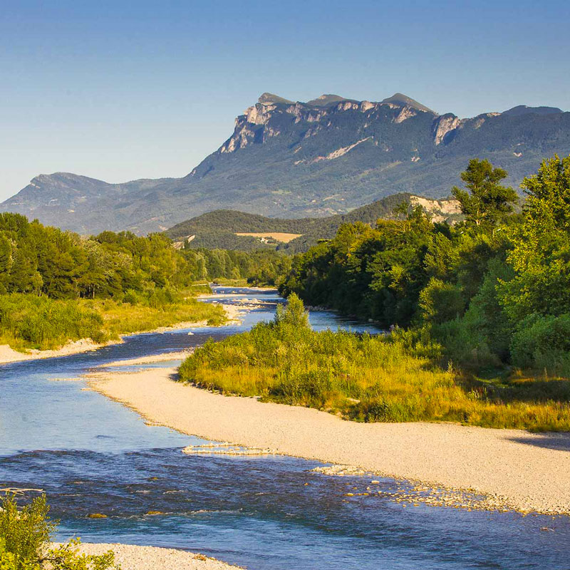 Les 3 becs et la rivière Drôme depuis Crest